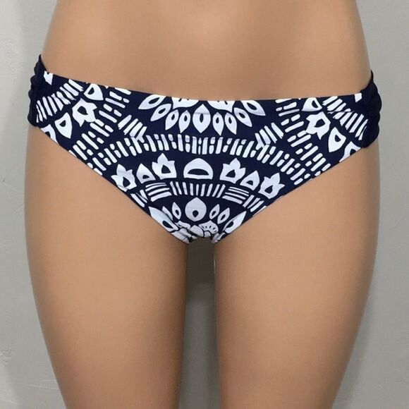 ..Trina Turk Indochine navy & white bikini bottoms. Size 4 - Picture 4 of 9